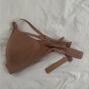 SKIMS Sienna Wireless Demi Bra